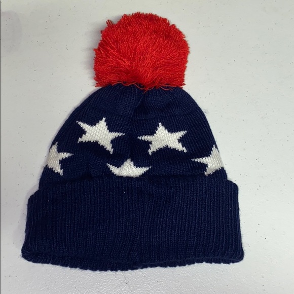 Captain America Toque Hat - Picture 2 of 2
